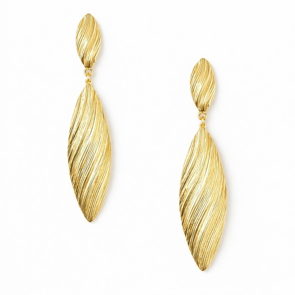 Elegant Gold Drop Earrings